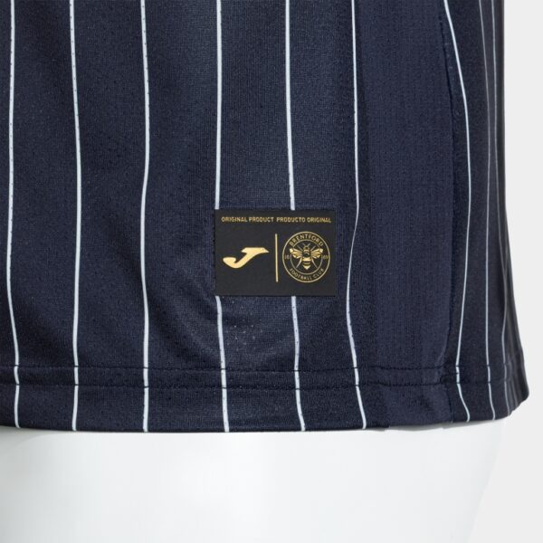 Joma Brentford FC 2026/27 Away Shirt – Joma hem tag detail