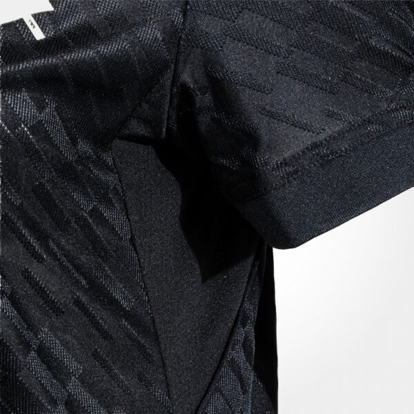 Joma Real Sociedad 2026/27 Away Shirt – sleeve detail